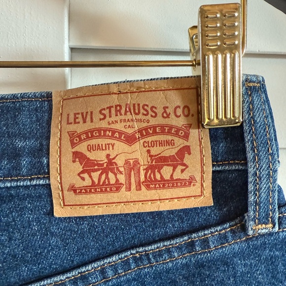 Levi's Women’s High Waisted Crop Flare Blue Denim Jeans Size 29 - Picture 10 of 13